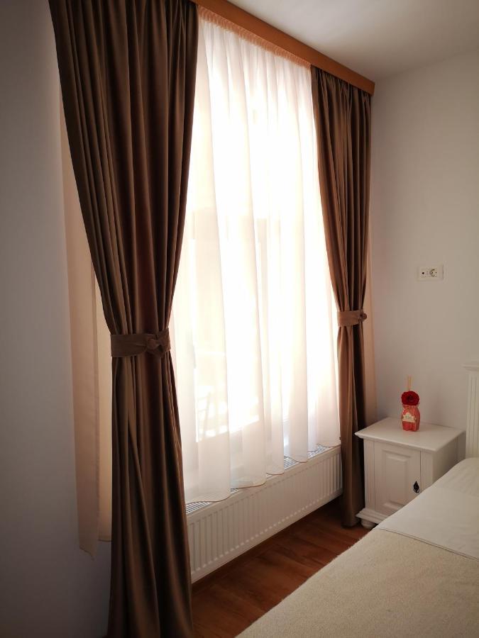 Brize Guest House Tuzla Luaran gambar